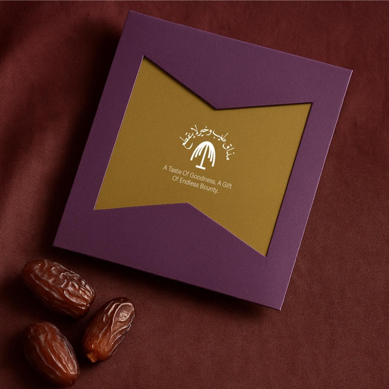 Aubergine and rosé editions of the gift box, with dates